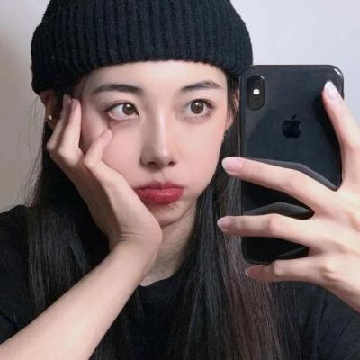 老妇与鸽子